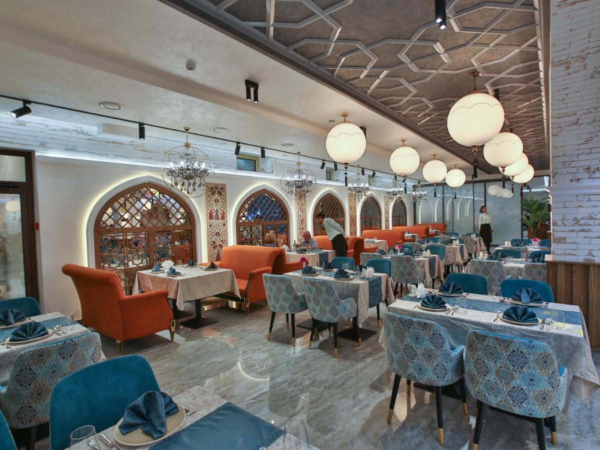 Paradise Plaza Luxury Hotel Bukhara Bagian luar foto
