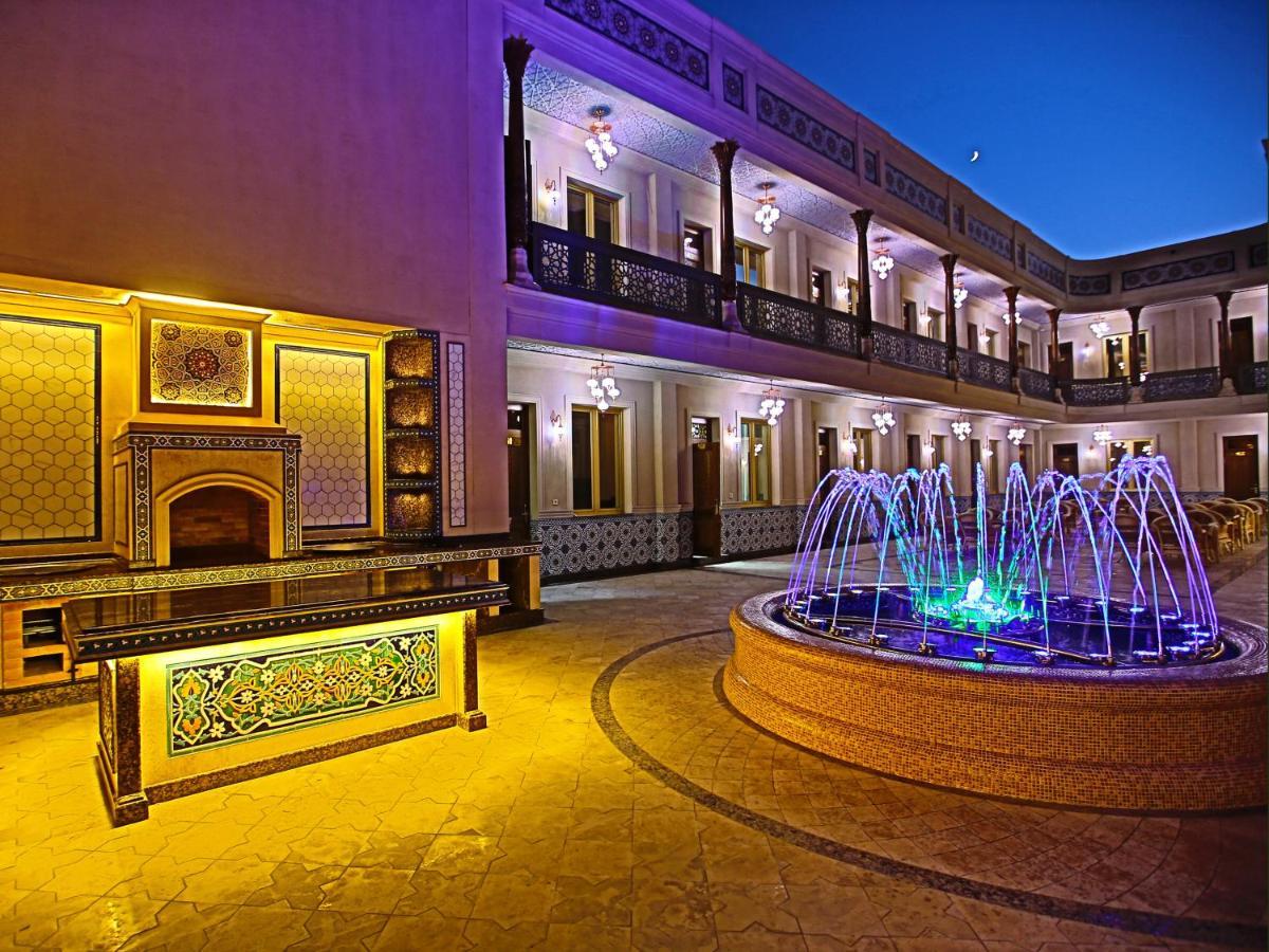 Paradise Plaza Luxury Hotel Bukhara Bagian luar foto